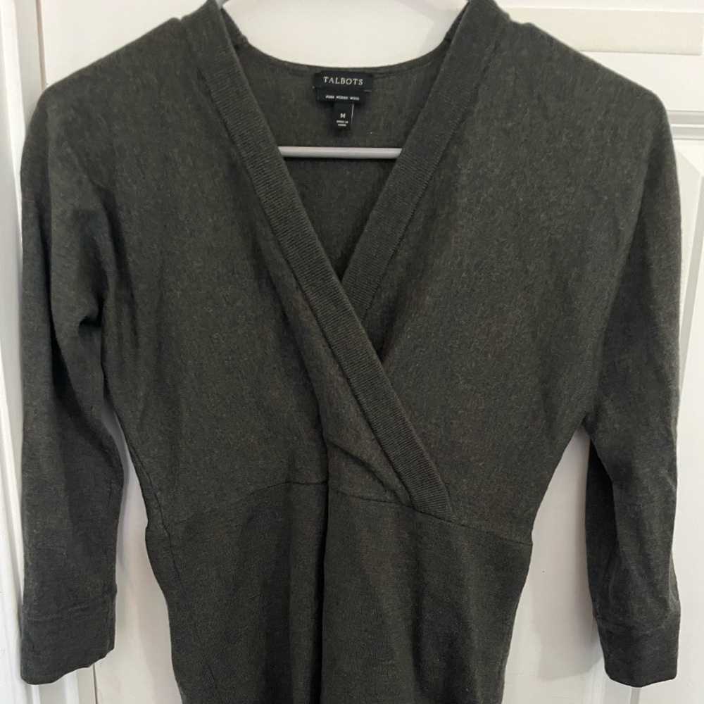 Talbots Women's merino wool fitted Sweater